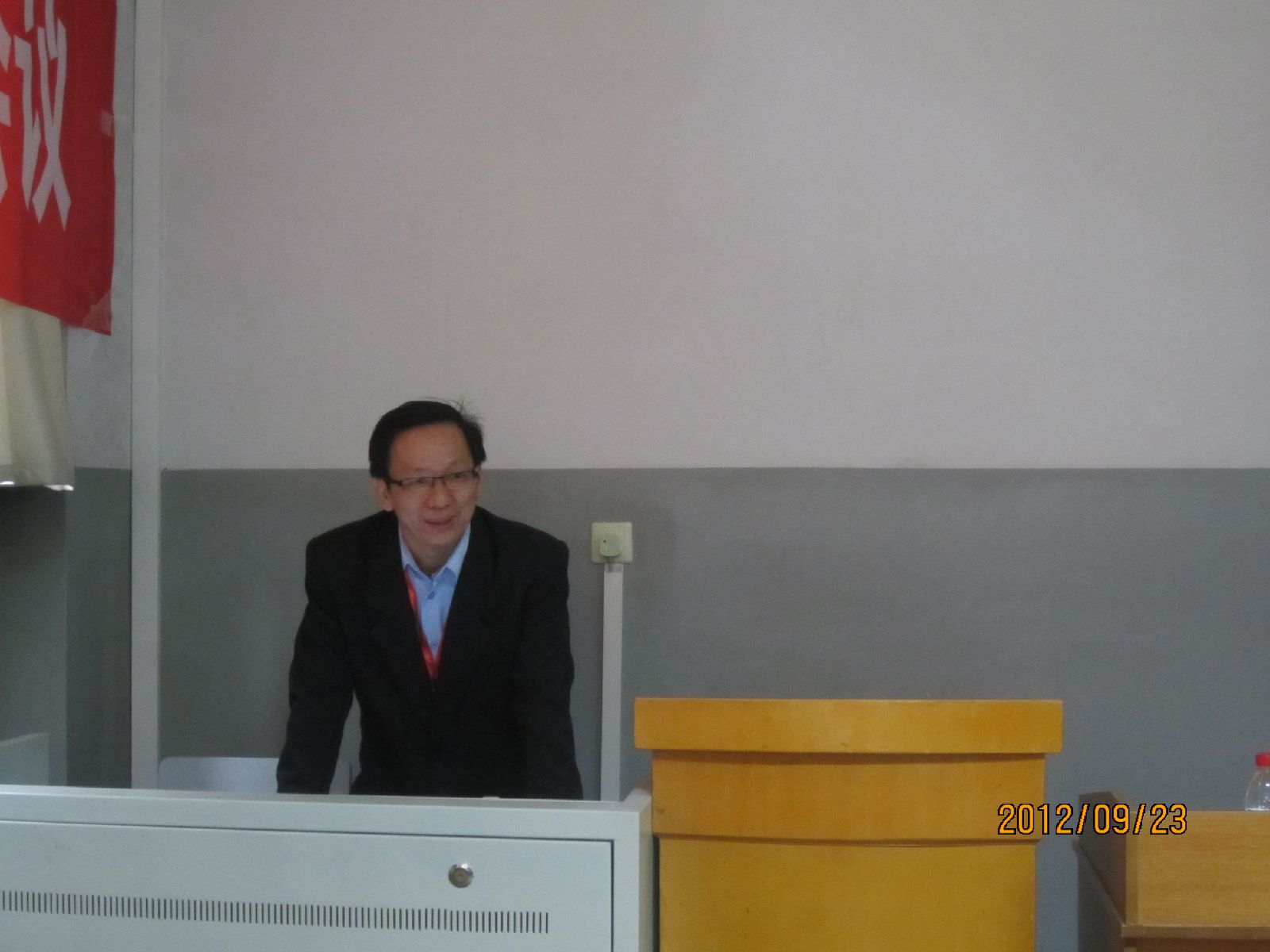 马来亚大学祝家丰博士在发言