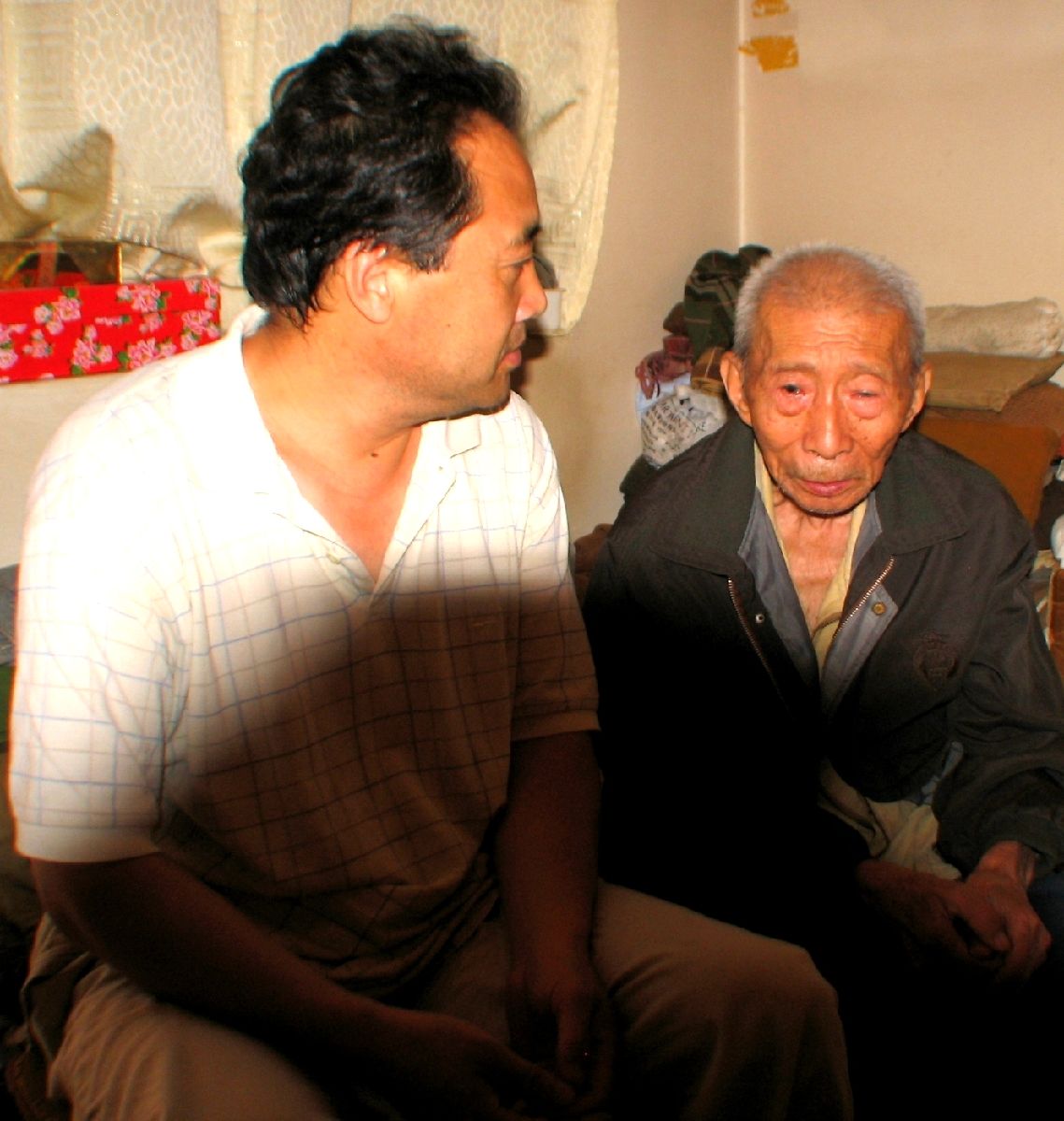 2010年7月，永君拜访瀛生先生